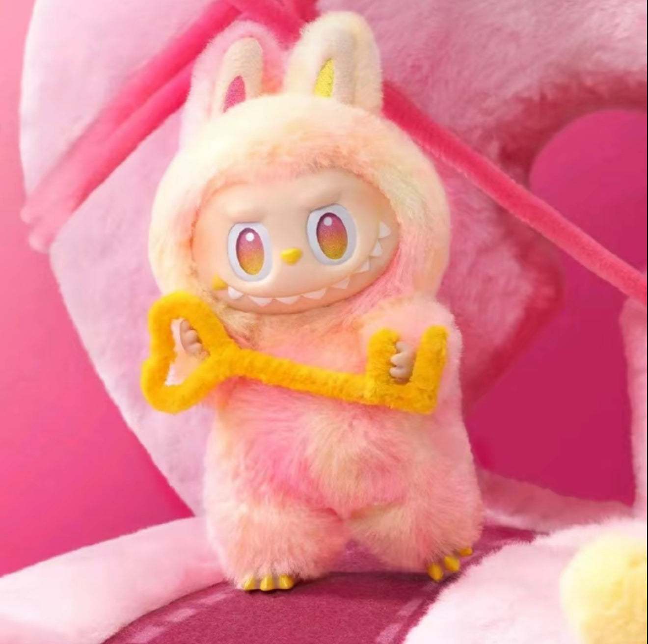 LABUBU THE MONSTER: Big into energy series-vinyl
