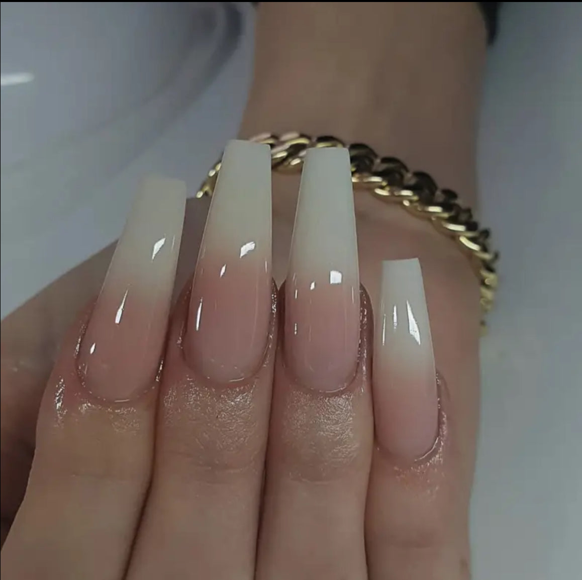 96pcs Press on Nails Medium Long Square Ombre Nude Pink White Fake Glue on Nails with Simple Design for Women Girls Full Cover Artificial Acrylic False Stick on Nail for Daily Wear Wedding